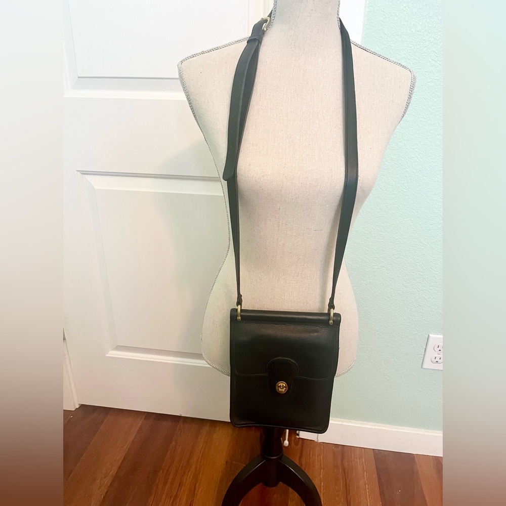 Gorgeous Vintage 90’s Coach Original Murphy Crossbody Bag No#9930